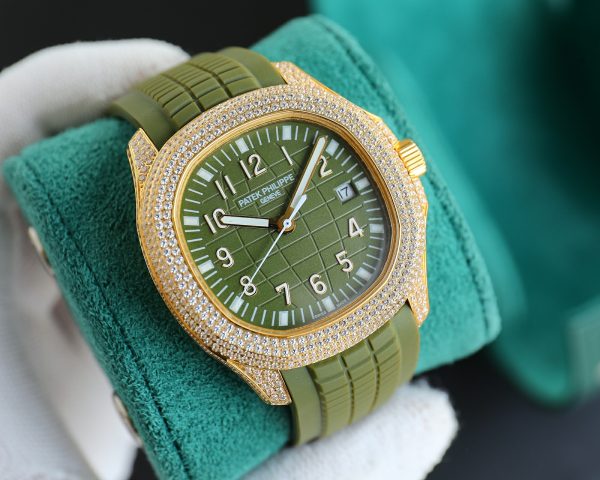 Best Swiss Super Clone Patek Aquanaut 5168G Replica 40mm Green Dial Rose Gold Diamond - Image 4