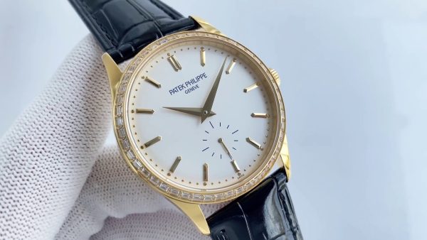 Best Swiss Patek Philippe Calatrava 5196G Replica - 37mm Rose Gold, White Dial, AAA Quality - Image 3