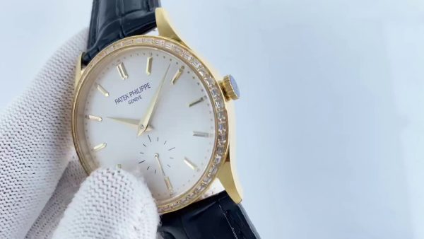 Best Swiss Patek Philippe Calatrava 5196G Replica - 37mm Rose Gold, White Dial, AAA Quality - Image 4