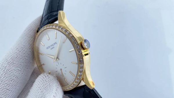 Best Swiss Patek Philippe Calatrava 5196G Replica - 37mm Rose Gold, White Dial, AAA Quality - Image 5